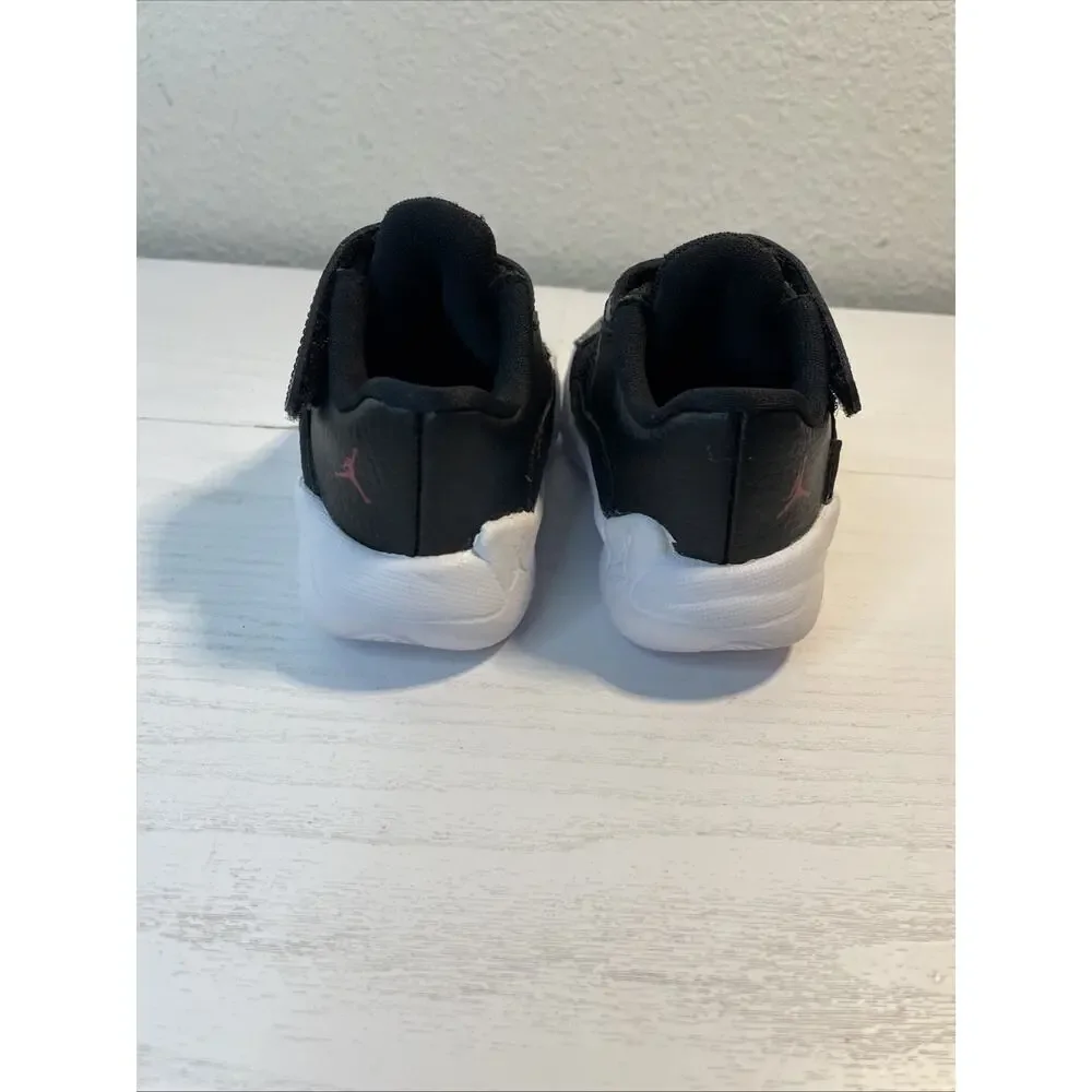 Nike Jordan 11 CMFT Low Shoes Toddler 6C Black Patent Leather Strap CZ0906-005